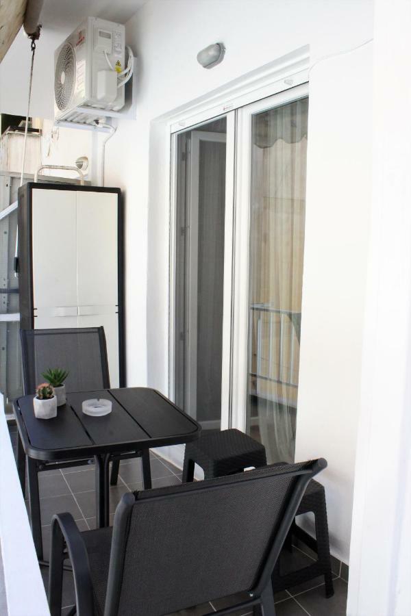 Liby'S Luxury Apartmemt Kavala Exteriör bild