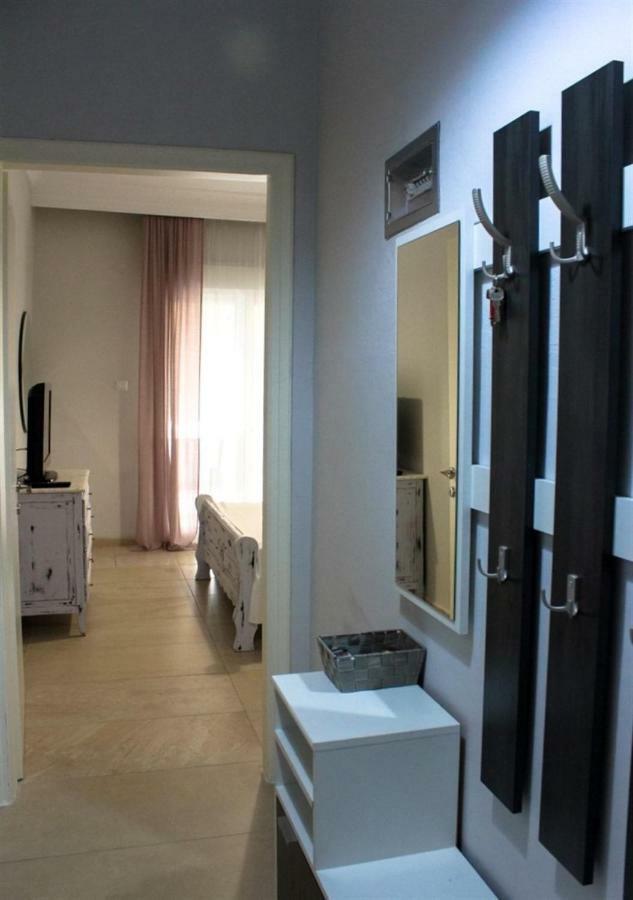 Liby'S Luxury Apartmemt Kavala Exteriör bild